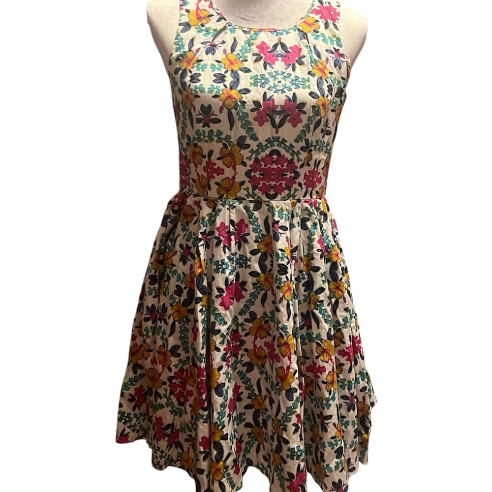J. Taylor Sleeveless Floral Fit & Flare Mini Dress with cutout back & POCKETS